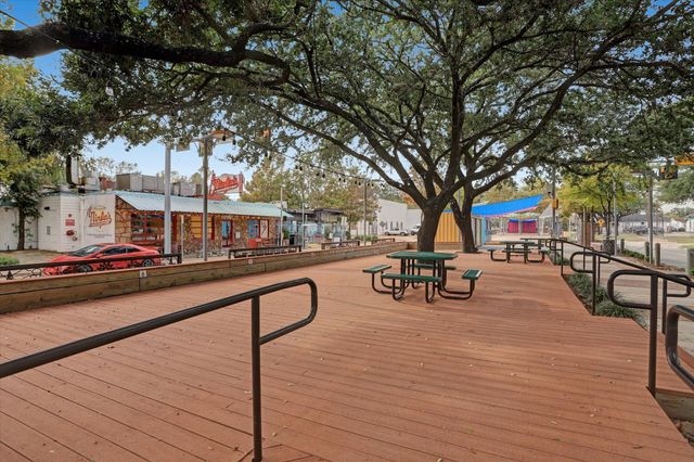 414 N Live Oak Street A, Houston, TX 77003