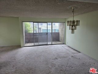 919 N Inglewood Avenue 17, Inglewood, CA 90302