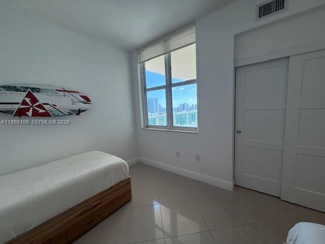 3330 NE 190th Street 1815, Aventura, FL 33180
