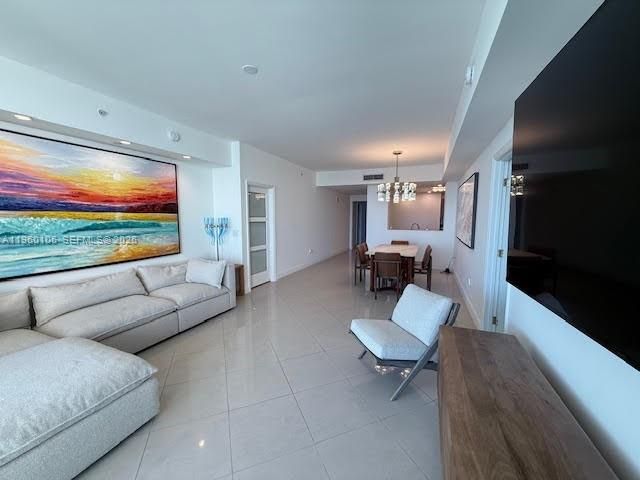 3330 NE 190th Street 1815, Aventura, FL 33180