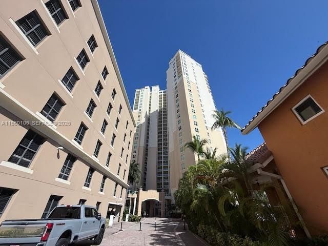 3330 NE 190th Street 1815, Aventura, FL 33180
