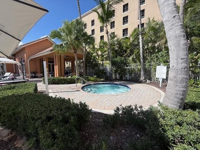 3330 NE 190th Street 1815, Aventura, FL 33180