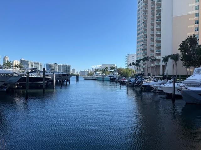 3330 NE 190th Street 1815, Aventura, FL 33180