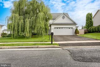 6207 CHATHAM GLENN WAY, Harrisburg, PA 17111