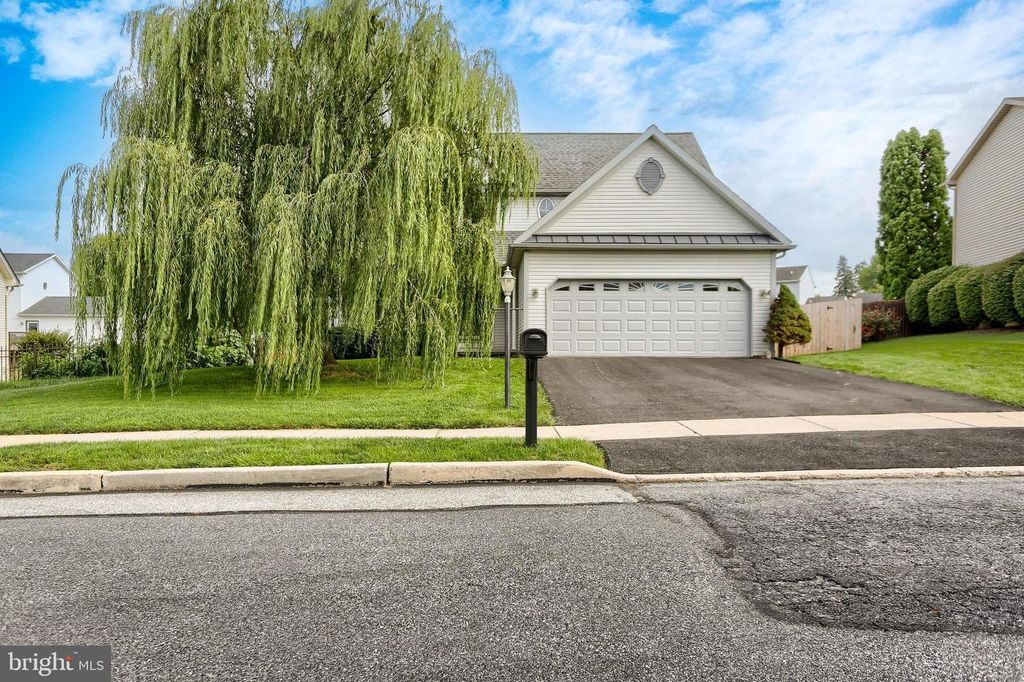 6207 CHATHAM GLENN WAY, Harrisburg, PA 17111
