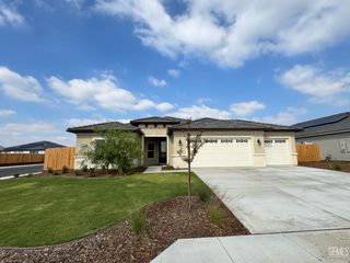 11116 Alcazar Avenue, Bakersfield, CA 93311