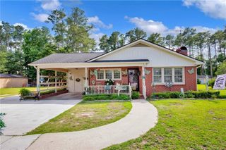 1042 E Broad Street, Saint Pauls, NC 28384
