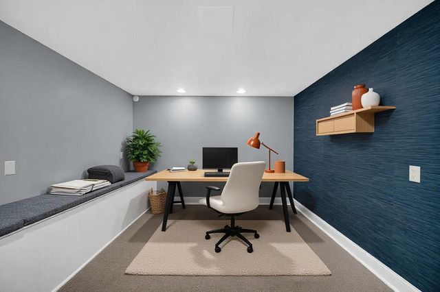 8224 Beech Avenue, Munster, IN 46321