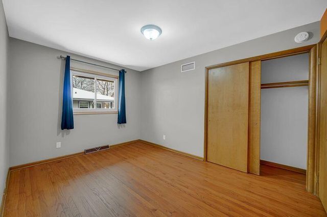 8224 Beech Avenue, Munster, IN 46321