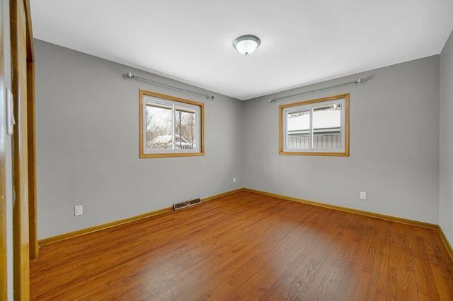 8224 Beech Avenue, Munster, IN 46321