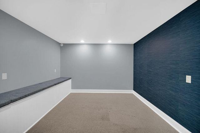 8224 Beech Avenue, Munster, IN 46321