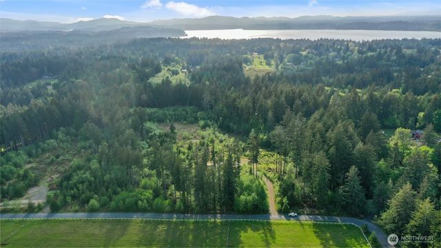8511 Schirm Road NW, Olympia, WA 98502
