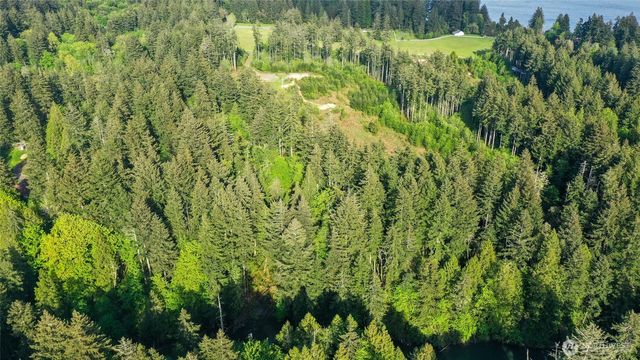 8511 Schirm Road NW, Olympia, WA 98502