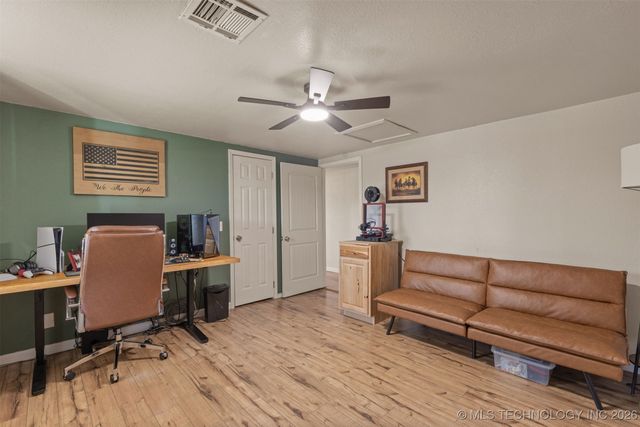 17252 S 178th West Avenue, Kellyville, OK 74039