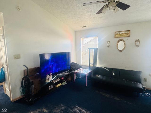 2619 Cooper Pointe Circle, Indianapolis, IN 46268