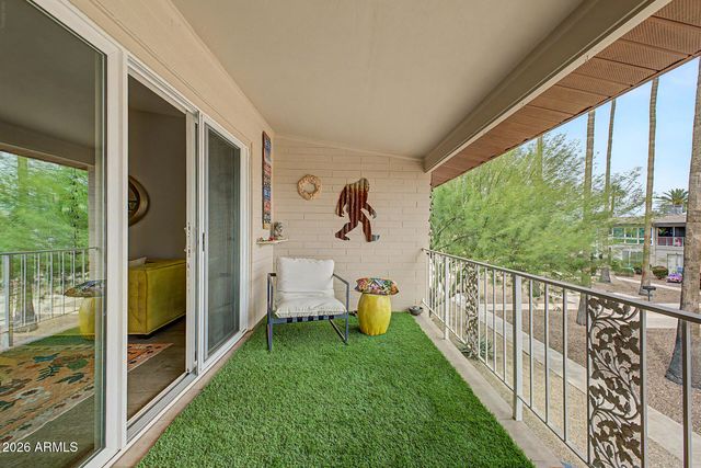 10807 N FAIRWAY Court W 212, Sun City, AZ 85351
