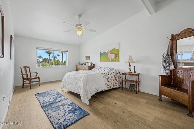 10807 N FAIRWAY Court W 212, Sun City, AZ 85351