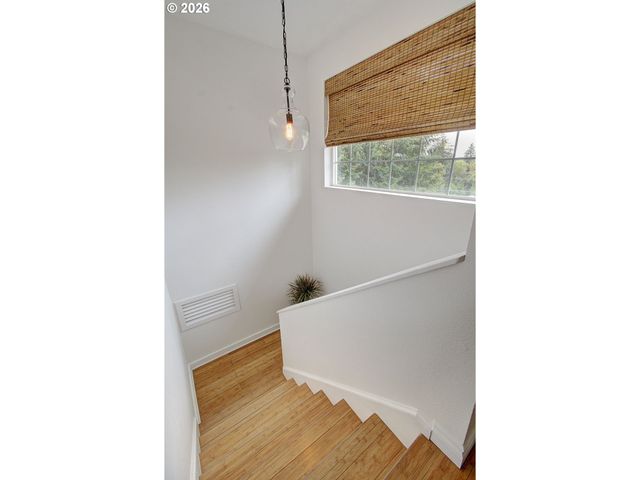 506 HAUSSLER Rd, Kelso, WA 98626