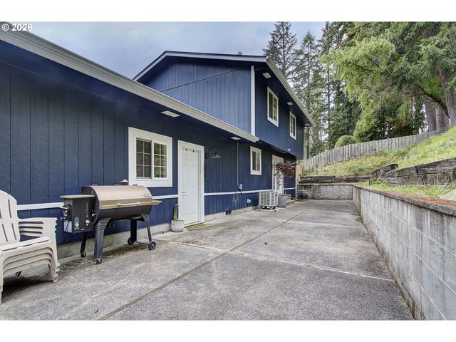 506 HAUSSLER Rd, Kelso, WA 98626