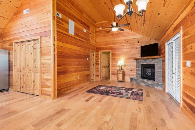 284 Deerfield Drive, Murphy, NC 28906