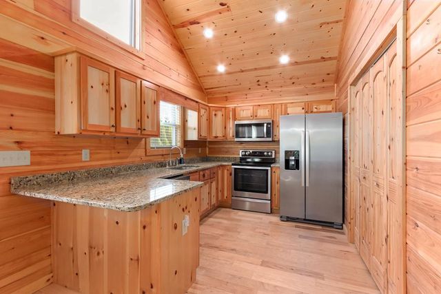 284 Deerfield Drive, Murphy, NC 28906