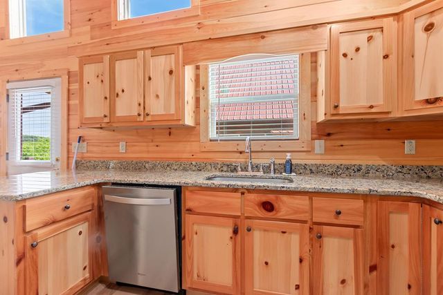 284 Deerfield Drive, Murphy, NC 28906