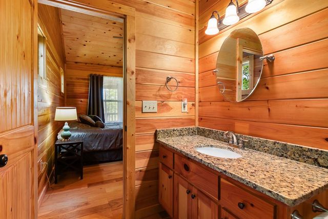 284 Deerfield Drive, Murphy, NC 28906