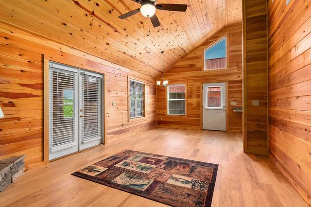 284 Deerfield Drive, Murphy, NC 28906