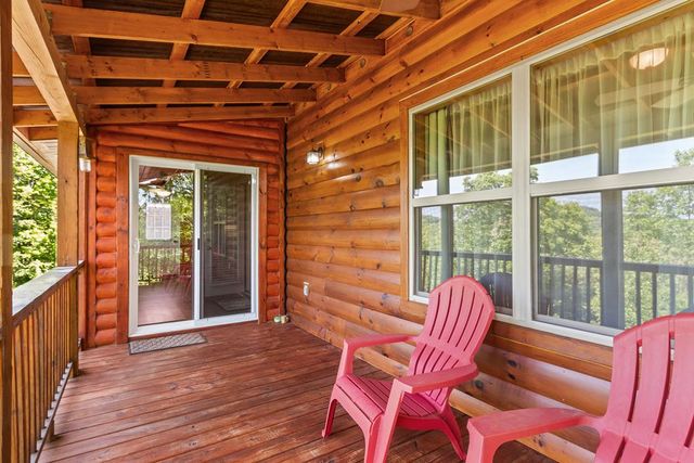 284 Deerfield Drive, Murphy, NC 28906