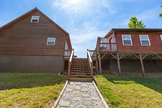 284 Deerfield Drive, Murphy, NC 28906