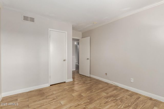 30 W DEL RIO Circle, Tempe, AZ 85282