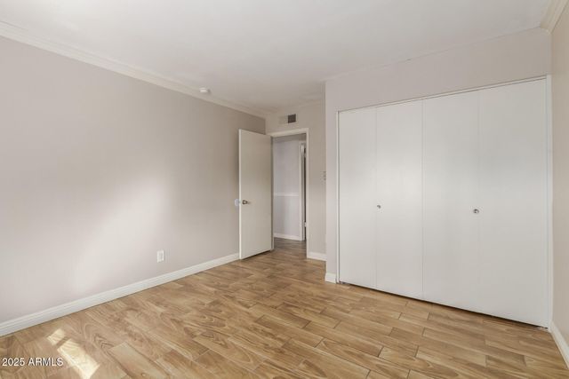 30 W DEL RIO Circle, Tempe, AZ 85282