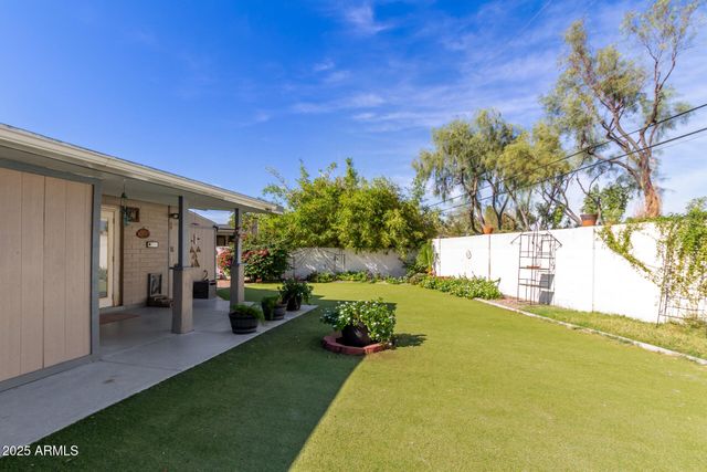 30 W DEL RIO Circle, Tempe, AZ 85282