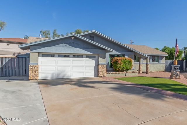 30 W DEL RIO Circle, Tempe, AZ 85282