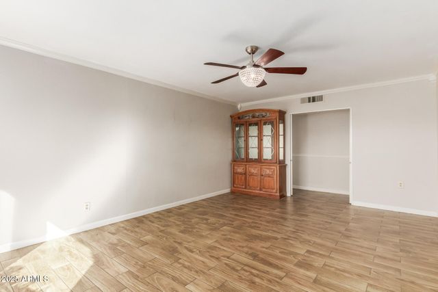 30 W DEL RIO Circle, Tempe, AZ 85282