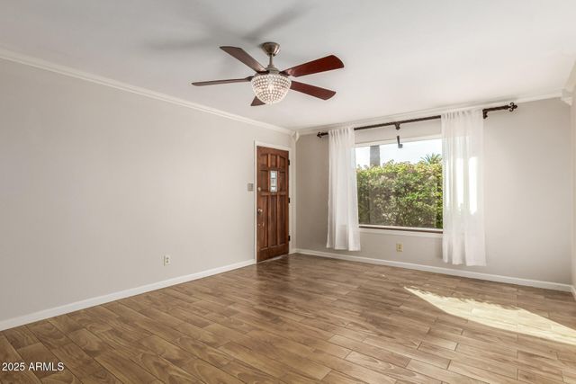 30 W DEL RIO Circle, Tempe, AZ 85282