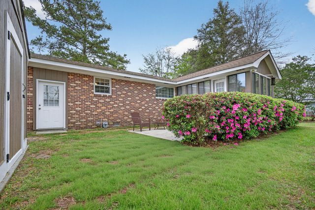 821 N Palmetto Street, Summerville, SC 29483