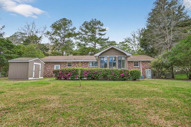 821 N Palmetto Street, Summerville, SC 29483