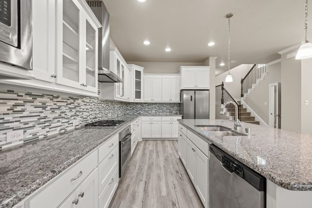 6835 Deleon Street, Irving, TX 75039