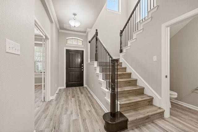 6835 Deleon Street, Irving, TX 75039