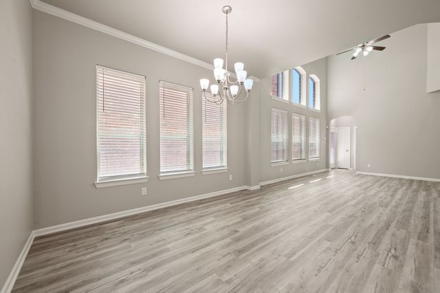 6835 Deleon Street, Irving, TX 75039