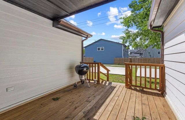 506 W Owing Street, Denison, TX 75020