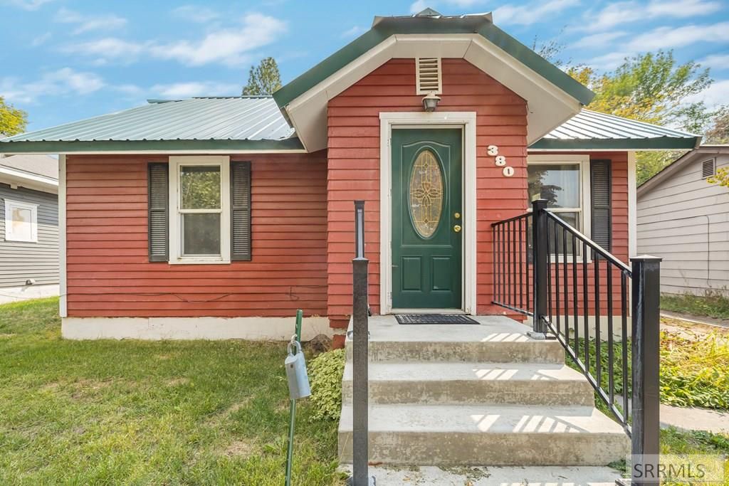Image 2 of property listing at 380 3rd Street, Idaho Falls, ID 83401