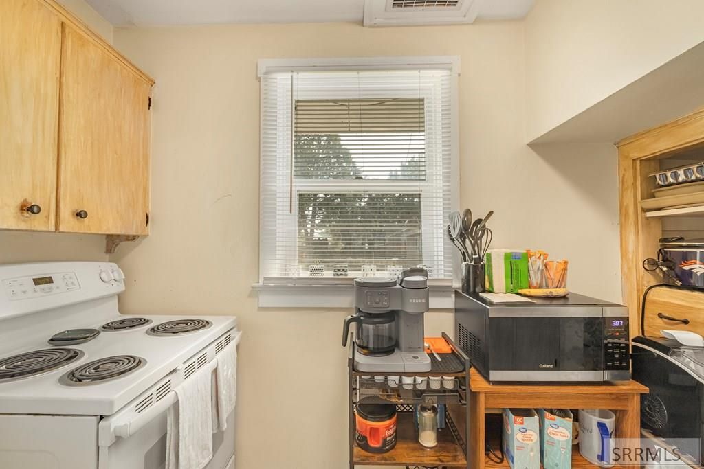 Image 24 of property listing at 380 3rd Street, Idaho Falls, ID 83401