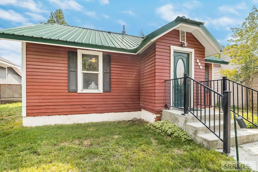 Image 4 of property listing at 380 3rd Street, Idaho Falls, ID 83401