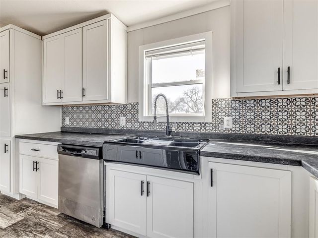 623 S Layton Avenue, Earlsboro, OK 74840