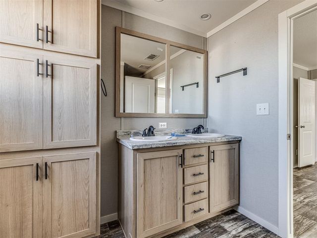 623 S Layton Avenue, Earlsboro, OK 74840