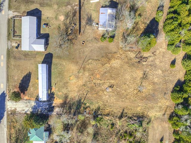 623 S Layton Avenue, Earlsboro, OK 74840