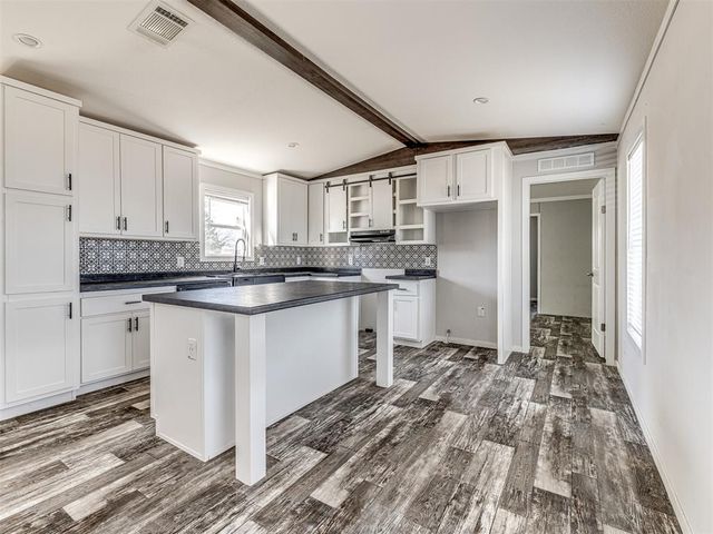 623 S Layton Avenue, Earlsboro, OK 74840