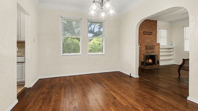 1902 Runneburg Road, Crosby, TX 77532